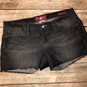 🍀Lucky brand studded side shorts